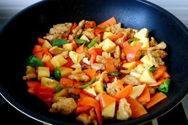 菠萝咕噜肉的做法图解12