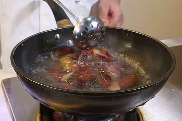 荷兰豆炒腊味的做法图解5