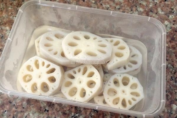 糖醋藕片的做法图解5
