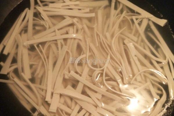 凉拌豆皮的做法图解3