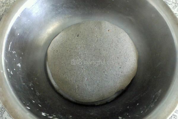 黑玫瑰(五谷杂粮馒头)的做法图解2