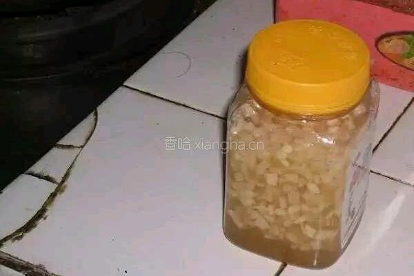萝卜蜂蜜水的做法图解4