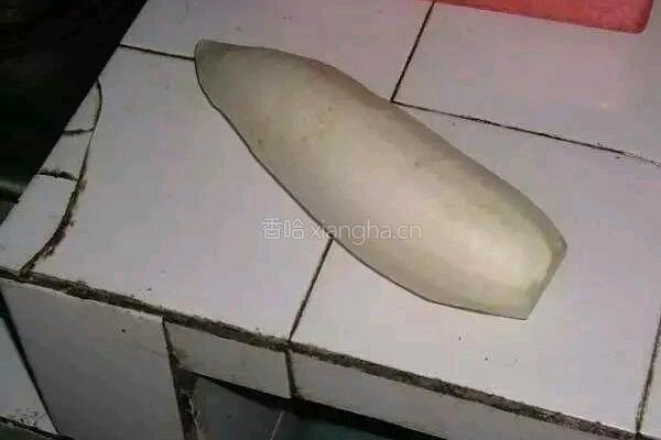 萝卜蜂蜜水的做法图解1