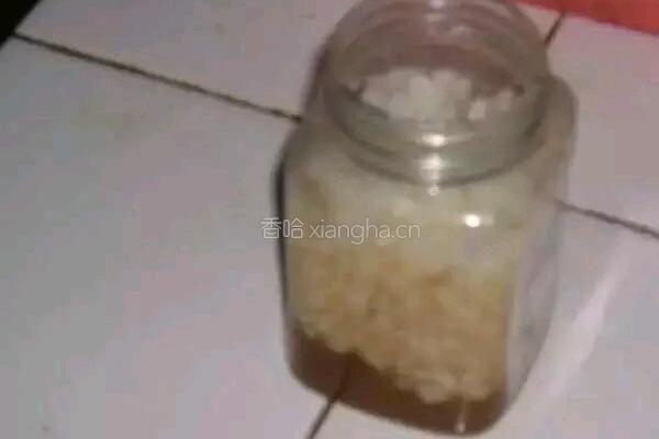 萝卜蜂蜜水的做法图解3