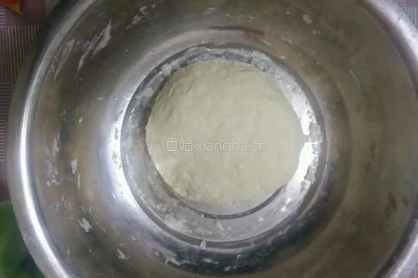 猪肉芹菜饺子的做法图解5