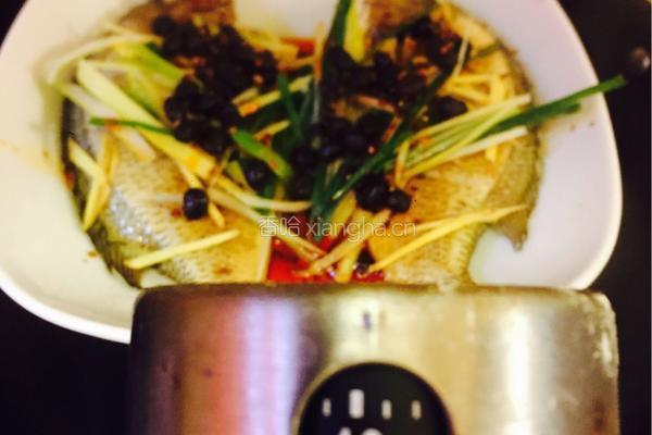 豆鼓蒸鱼的做法图解5
