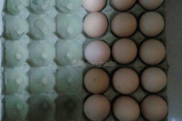 原冈蛋糕卷的做法图解1