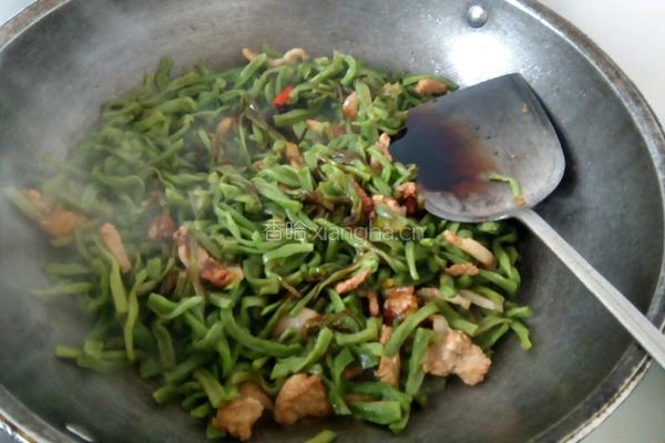 干锅肉苔菜的做法图解7