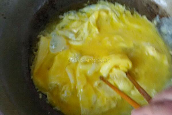 韭菜炒鸡蛋的做法图解2