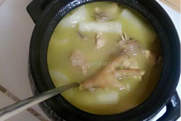 萝卜鸡汤