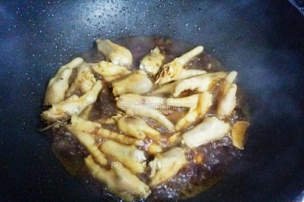 豆腐泡土豆鸡爪煲的做法图解6