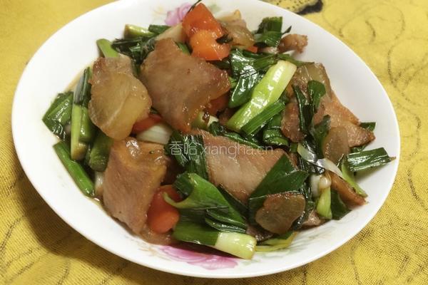 大蒜炒腊肉的做法图解11