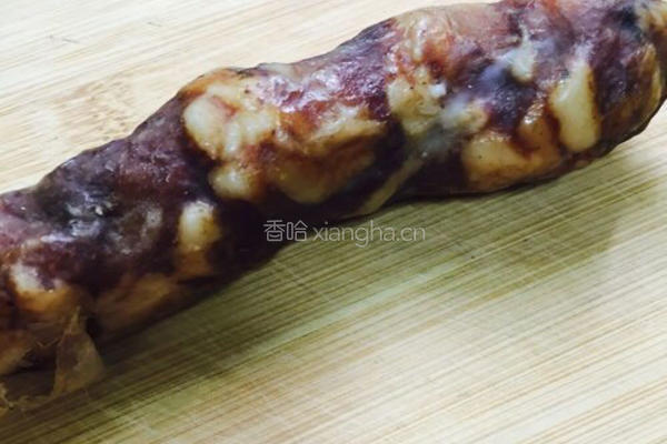 糖醋香肠蒜苔的做法图解2