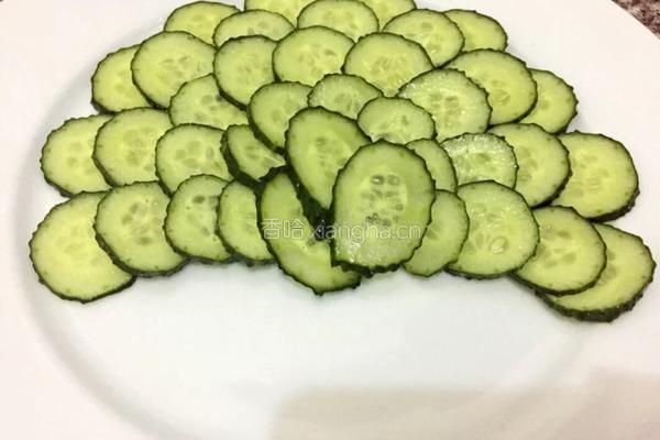 孔雀开屏～凉拌黄瓜片的做法图解3