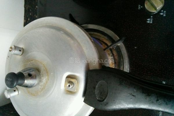 牛肉丸罗卜汤的做法图解3