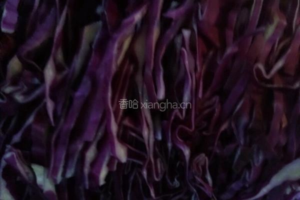 凉拌紫橄榄的做法图解1