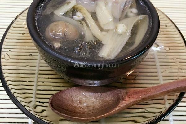 无花果菜干骨头汤的做法图解7