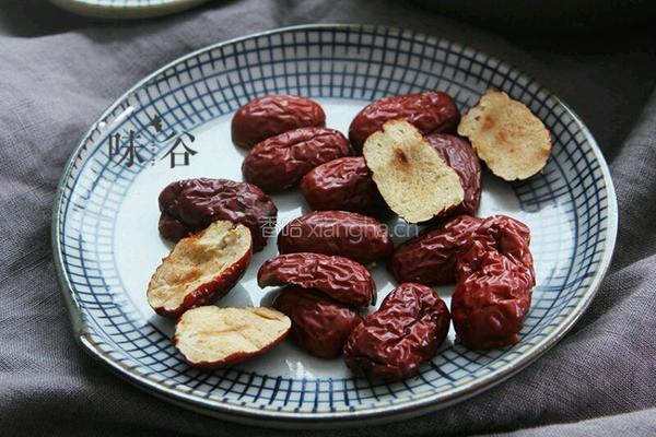 红糖老姜番薯糖水的做法图解2