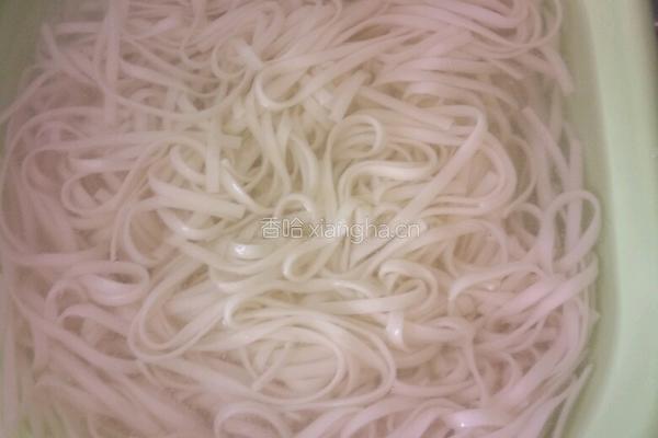 尖椒鸡蛋打卤面的做法图解1