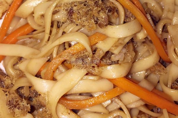 胡萝卜肉松炒面条的做法图解6