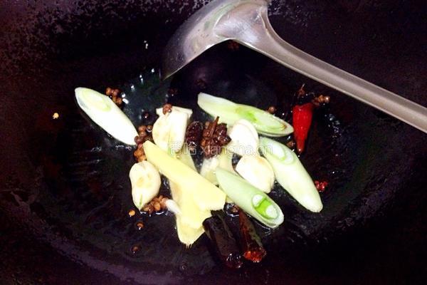 三黄鸡炖土豆的做法图解6