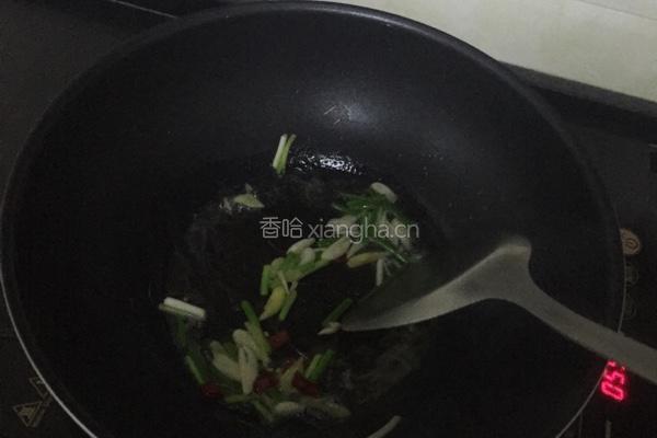 西葫芦炒番茄的做法图解2