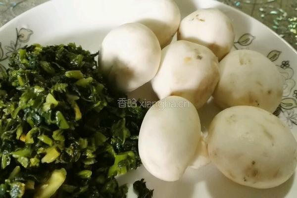 倒笃菜肉片炒平菇的做法图解1
