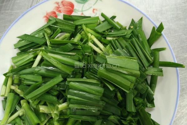 韭菜炒河虾的做法图解3