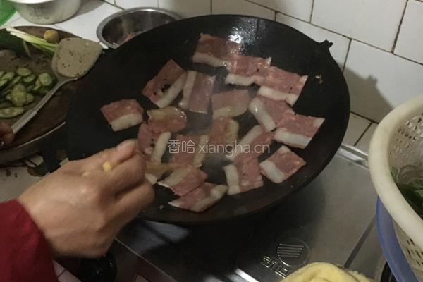 培根鸡蛋三明治的做法图解3
