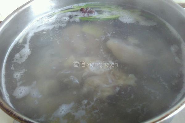 黄豆炖咸猪蹄的做法图解3