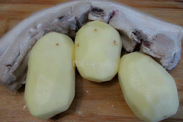 土豆烧五花肉的做法图解2