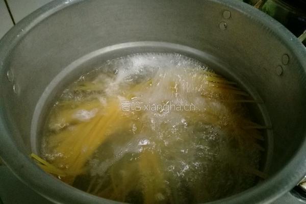 意大利面的做法图解2
