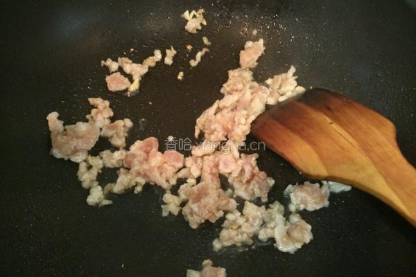 白灼生菜炒肉末的做法图解10