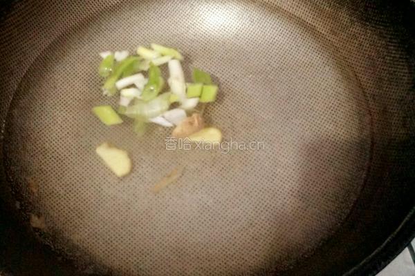 蟹棒鱼豆腐咸菜汤的做法图解2