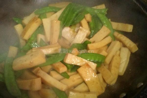 冻豆腐炒豆角的做法图解5