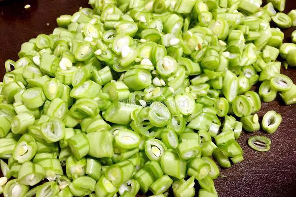 榄菜四季豆的做法图解1