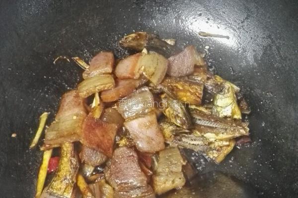 小炒腊味的做法图解4