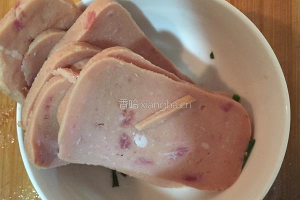 娃娃菜午餐肉的做法图解2