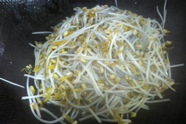 素炒绿豆芽的做法图解4