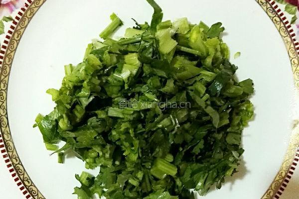 砂锅枸杞香菇鲫鱼豆腐汤的做法图解13