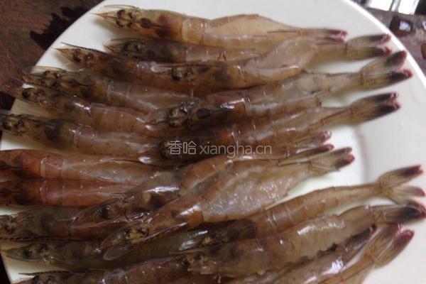 舟山家常红烧虾的做法图解1