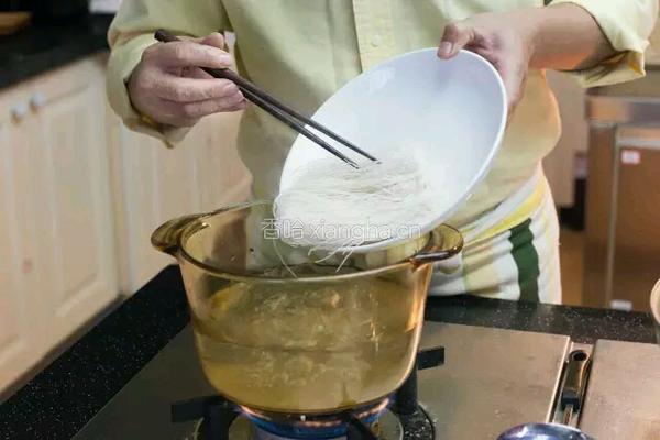 麻油鸡面线的做法图解8