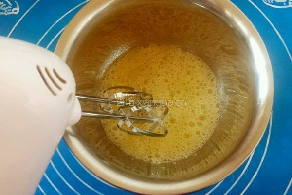 香蕉萨瓦林戚风蛋糕的做法图解8