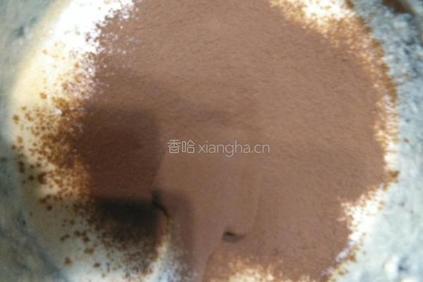 双色可可蛋糕卷的做法图解7