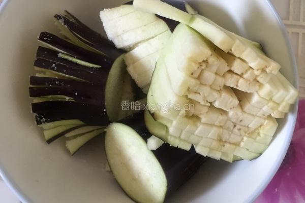 菊花茄子的做法图解3