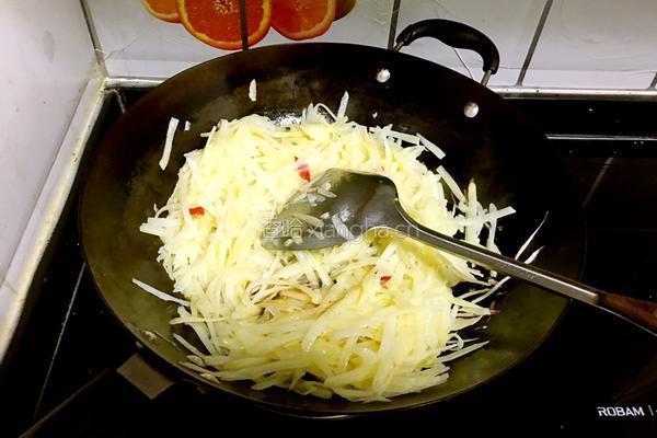 酸辣土豆丝的做法图解8