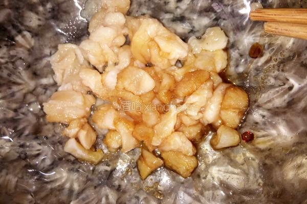 肉末香菇青菜的做法图解1