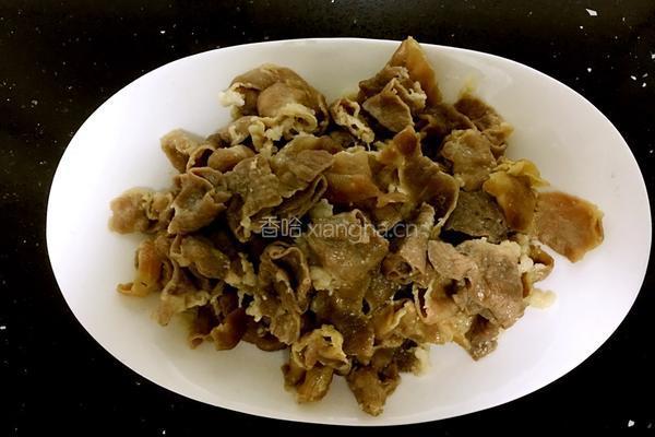 圆葱炒牛肉片的做法图解3