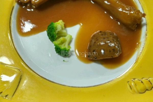 鲍汁扣鹅掌