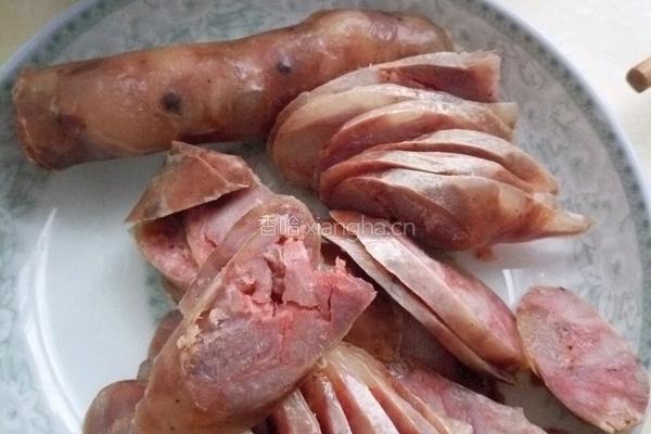 香肠炒花菜的做法图解2